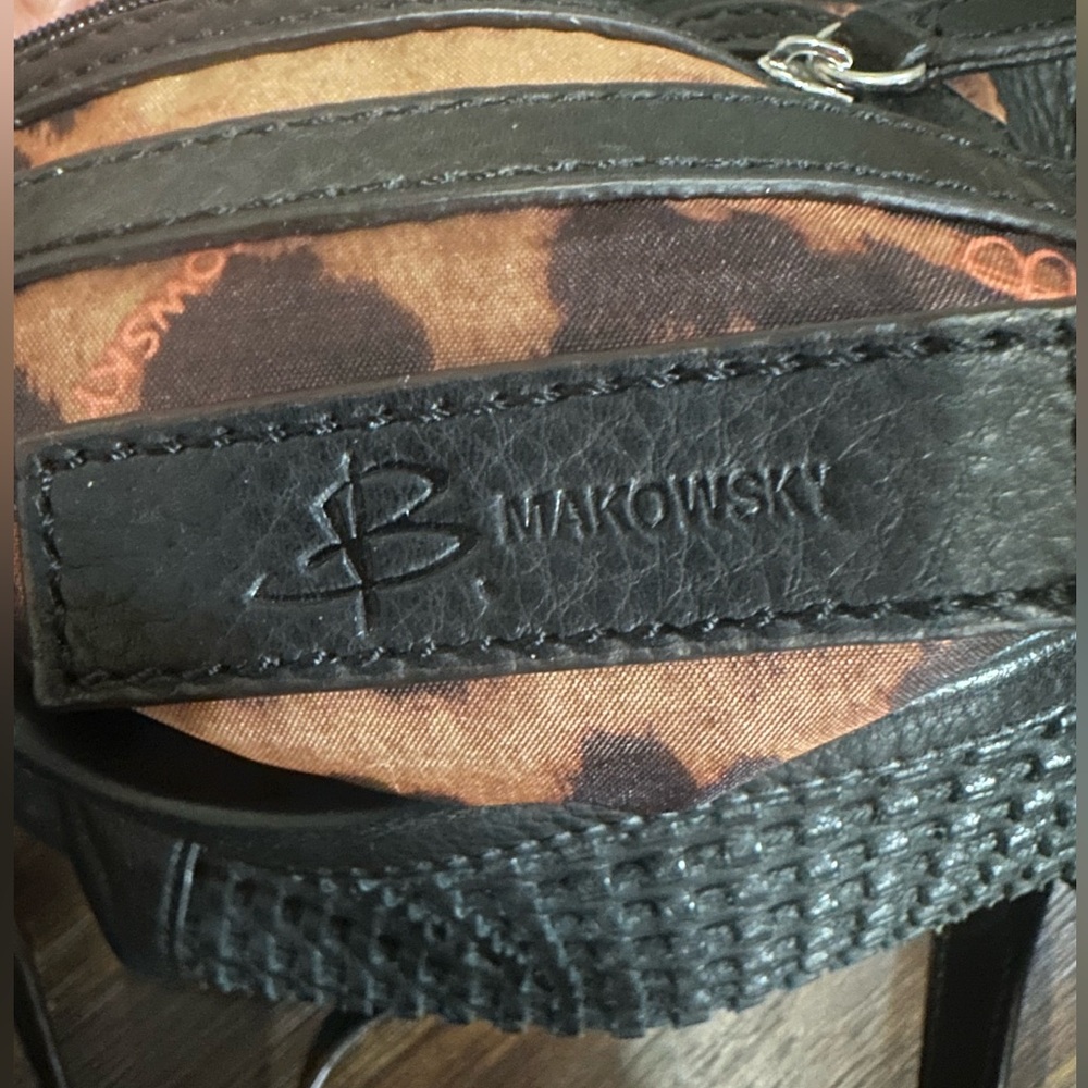 B.Makowsky Woven Crossbody Bag - Picture 5 of 5